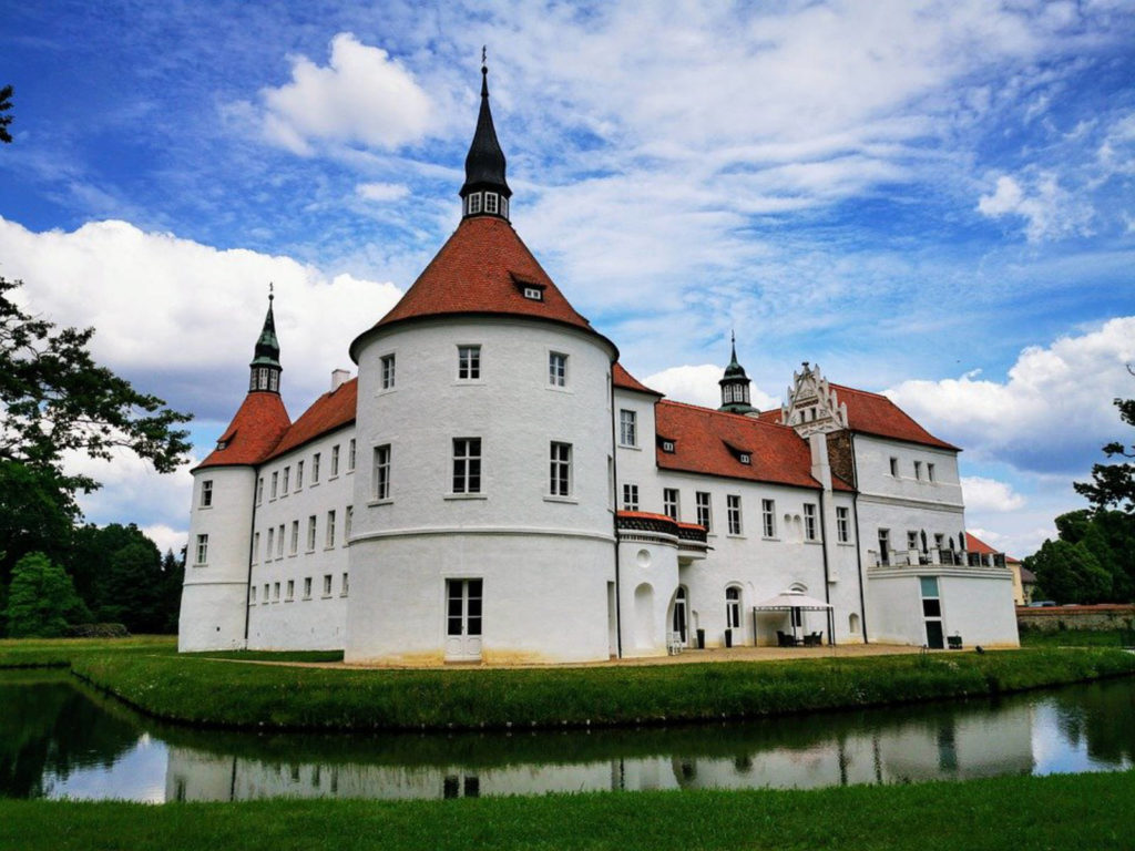 Immobilienmakler Dahme-Spreewald LDS: Fürstlich Drehna, Luckau Wasserschloss