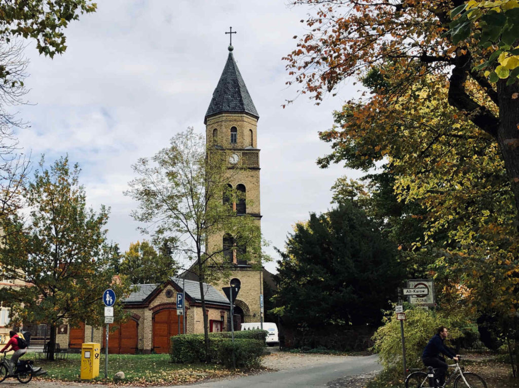 Makler Karow 13125: Dorfkirche