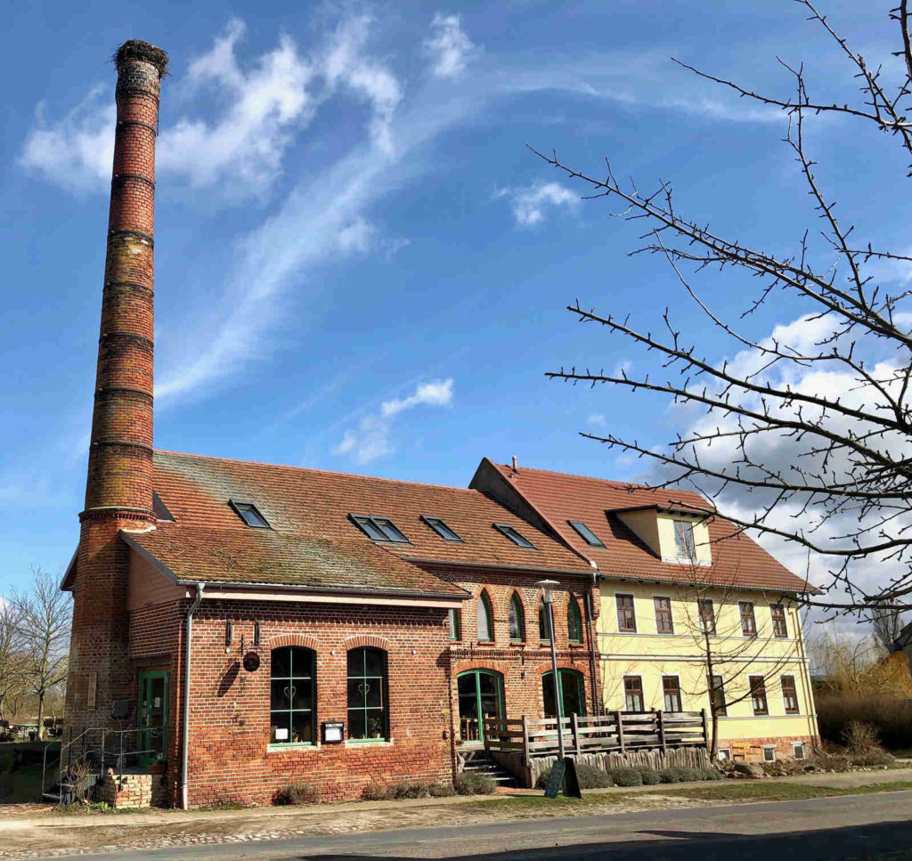 Makler Liepe: Alte Brennerei